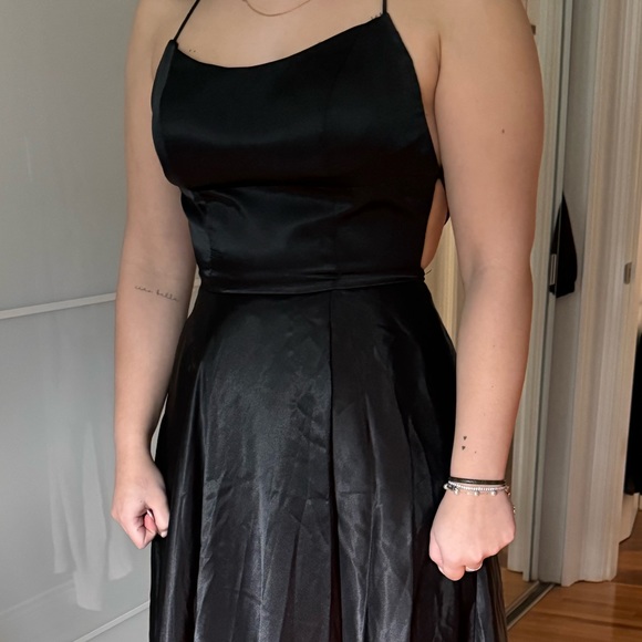 Sherri Hill Prom Dress - Picture 2 of 8